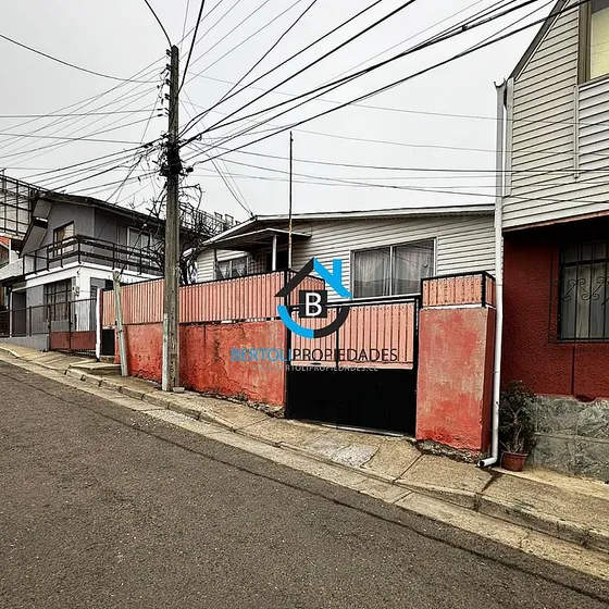 Arrienda Casa A Pasos De Agua Santa 