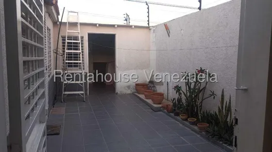Excelente Casa En Venta En Urbanizacion Viilas De Yara Barquisimeto Lara - Cod 25 - 20304 Katty Vasquez  Kc Oportunidad,negociable $
