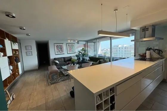En Venta Duplex A Pasos De Pocuro