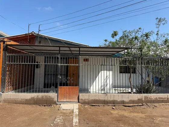 Se Vende Casa De 2 Dorm. 1 Baño, En Copiapó