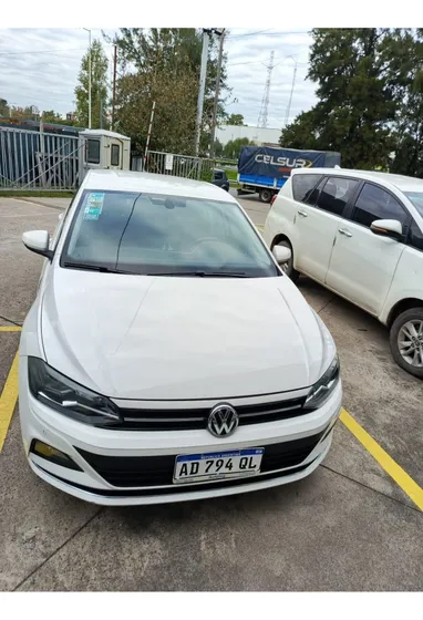 Volkswagen Virtus 1.6 Msi Highline