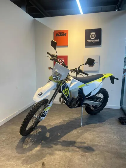 Husqvarna Enduro Fe 250  4tiempos Matriculada