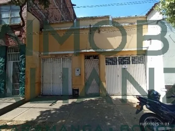 Casa En Venta En Mutualidad. Cod V61740