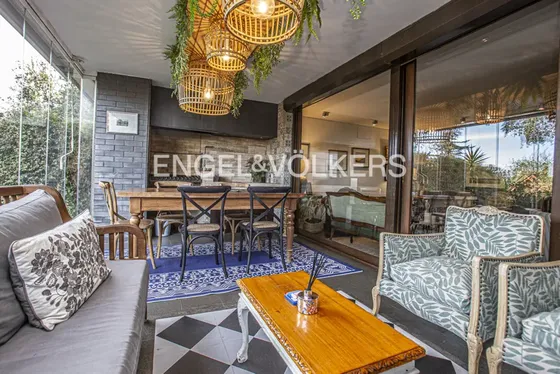 Venta Departamento Con Jardin, San Carlos De Apoquindo