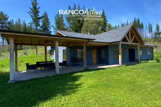 Casa 4d/3b En Parcela 5.000 M2 Con Piscina En Quillon