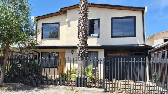Vendo Casa En Sector Residencial Cercano A Universidades