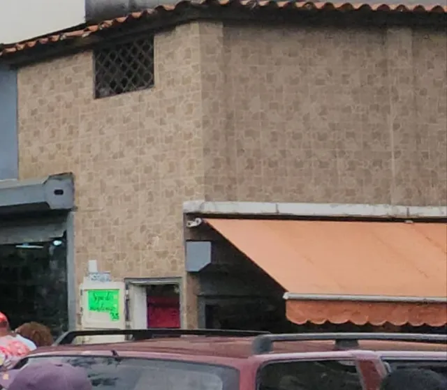 Alquilo Local Comercial Con Apartamento En El Cementerio A Pie De Calle 