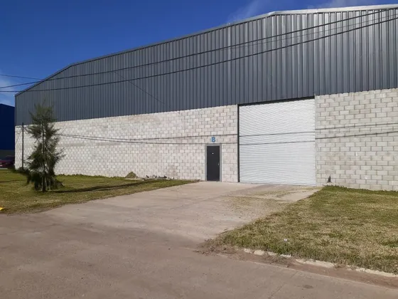Nave En Venta Parque Industrial Canning De 300m2 