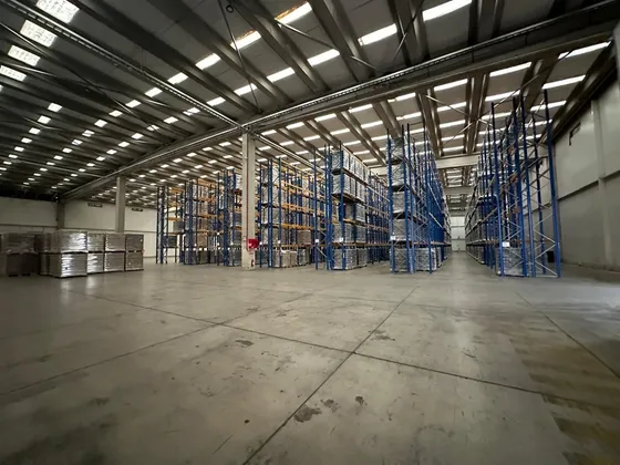 Bodega Con Racks En Arriendo En Quilicura