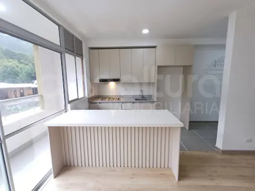Apartamento En Arriendo La Mina 472-7126