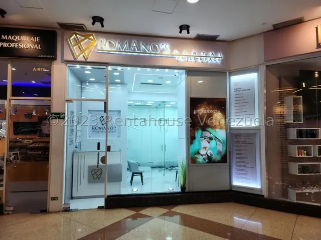En Venta Fondo De Comercio En El Centro Sambil Chacao. 23-31291