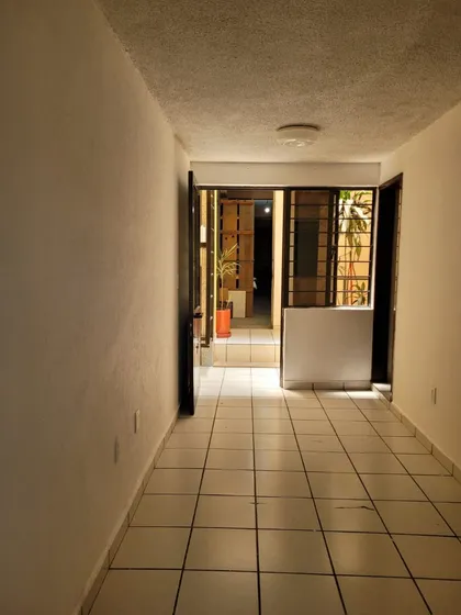 Edificio Con Uso De Suelo  Hc En Venta, Colonia Moctezuma 1 Secciòn