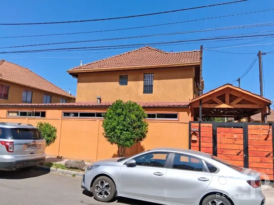 Casa En Venta En Microbarrio De 3 Dorm. En Peñaflor