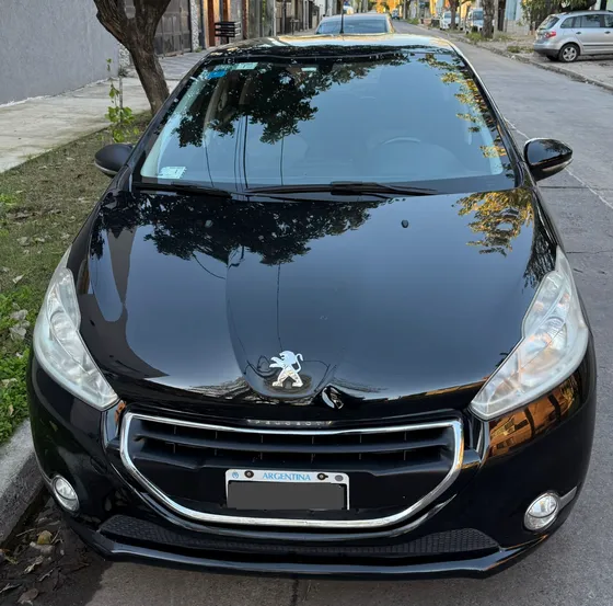 Peugeot 208 1.5 Allure