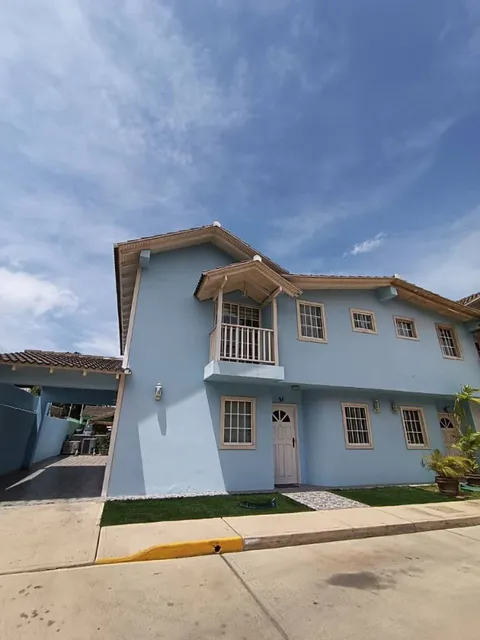Town House En Venta En El Conjunto Residencial Sun Way Village En La Ciudad De Lecheria 