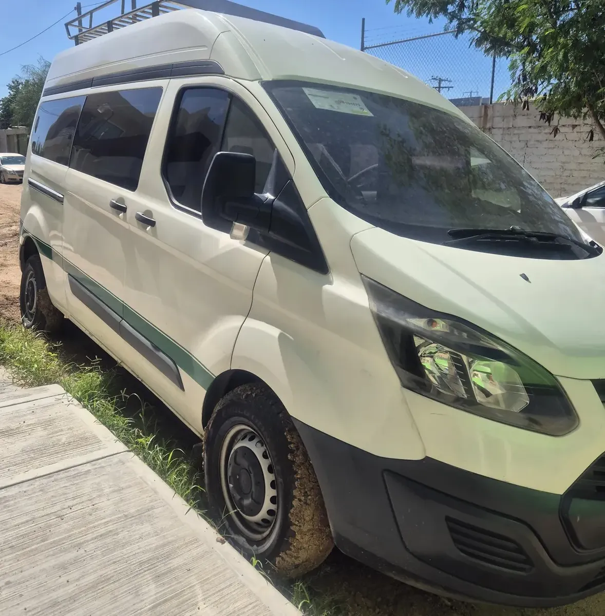 Ford Transit 2.2 Pasajeros Larga Techo Alto Custom Mt