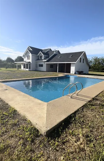 Casa En Arriendo De 5 Dorm. En Chillán