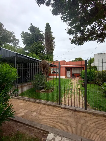 Casa,financia,permuta,venta,oportunodad,merlo,libertad,parque San Martin, Padua, Ugazio Propiedades.