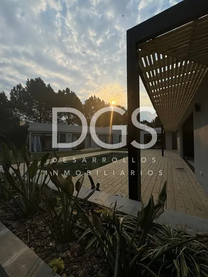Casa En Venta En La Herradura Pinamar