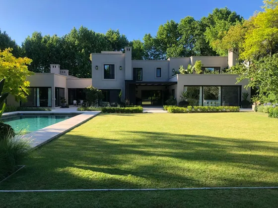 Casa En Las Lomas-schoenstatt