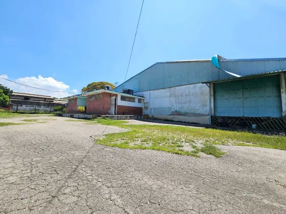 Galpón En Venta Zona Industrial La Hamaca