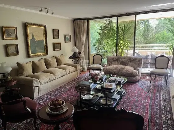 Departamento En Venta De 5 Dorm. En Las Condes