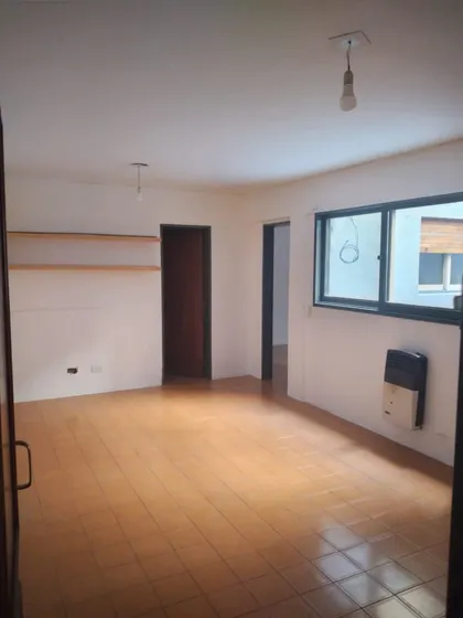 Alquiler 1 Dormitorio Con Patio San Jose De Calasanz 357