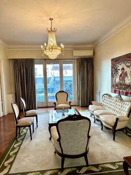 Espectacular Departamento  2 Dormitorios + Dependencia En Recoleta 