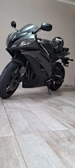Yamaha R6