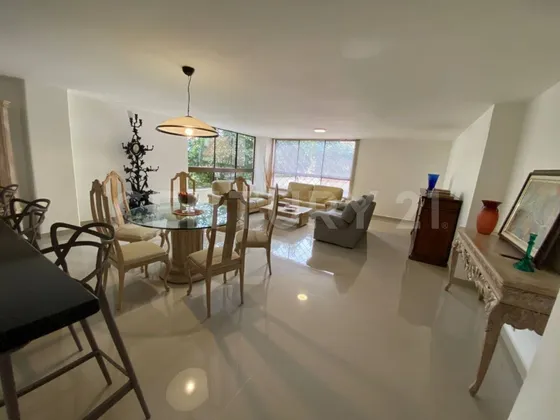 Arriendo Apartamento Amoblado En El Poblado, Medellín