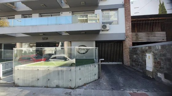 Cochera En Venta En Villa Del Parque 
