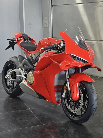 Ducati Panigale V4 2025 - Re Ingreso