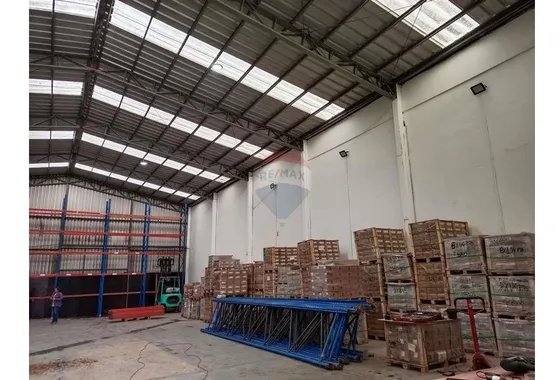 Arriendo Bodega 480 M2 Huechuraba