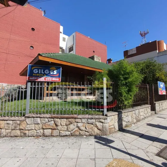 Alquiler Casa 4 Amb. Lomas Del Mirador Uso Comercial