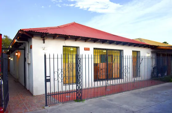 Av. Pajaritos / Luis Gandarillas