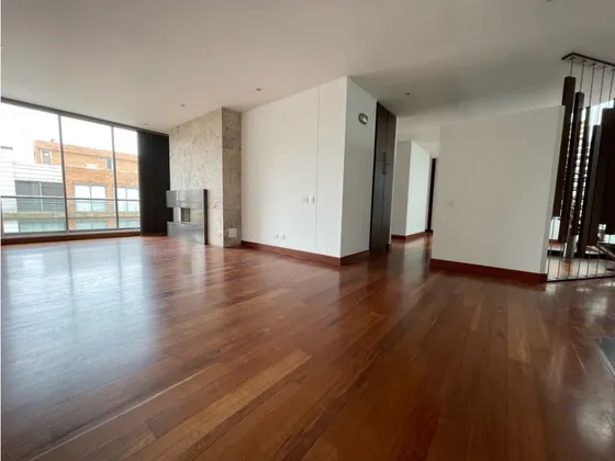 Arrendamos Apto Con Terraza En Chico Reservado