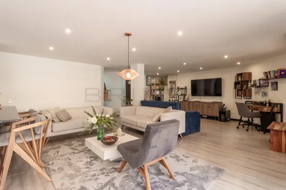 Apartamento En Arriendo/venta En Chiconavarra. Cod V6767