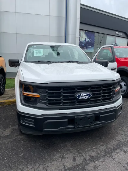Ford F-150 2.7 Xl Cabina Y Media V6 4x2 At