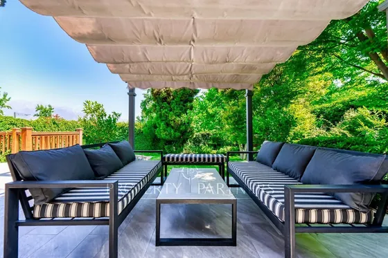 Impecable Casa  En Santa Maria De Manquehue