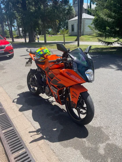 Ktm Rc 200 / Solo 900 Kms. Como Nueva