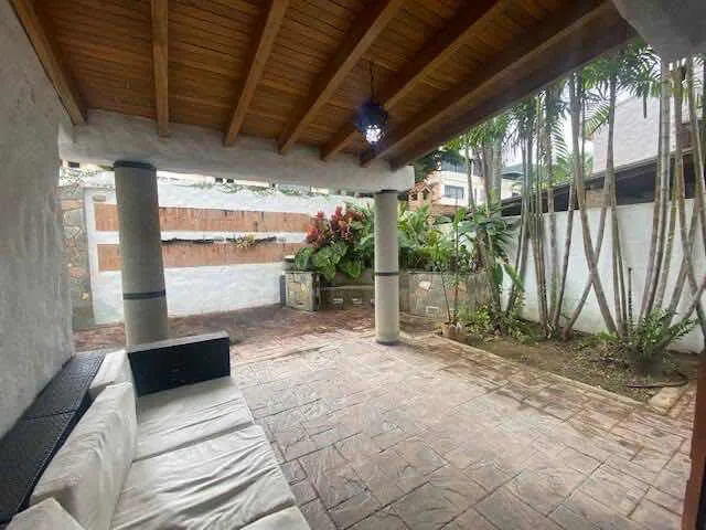 Townhouse En Venta En Piedra Pintada Valencia