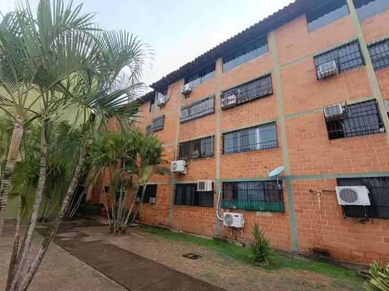 Se Alquila Apartamento En Residencias El Parque, San Diego - Maritza Lopez - Solo Clientes
