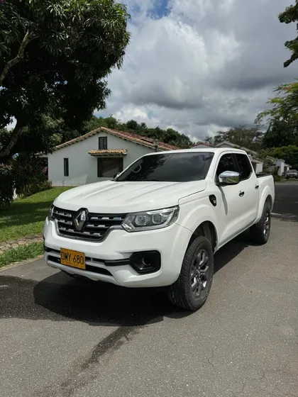 Renault Alaskan 2.5 Zen