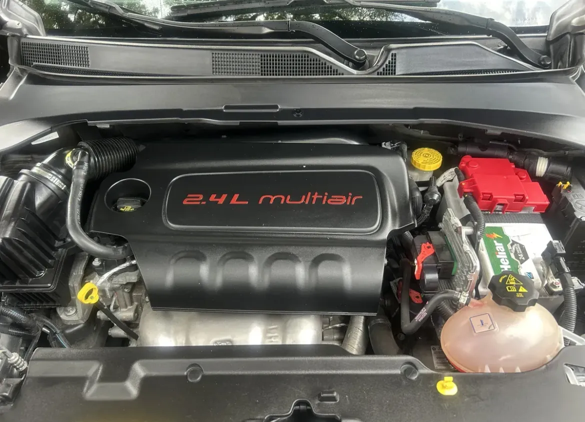 Jeep Compass 2.4 Longitude5157500110563020817