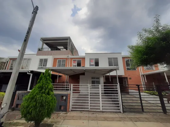 Alquiler Casa En Ciudad Pacifica