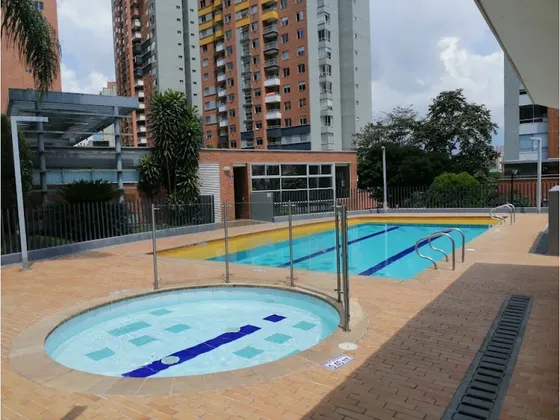 Apartamento En Venta  Loma De Los Bernal