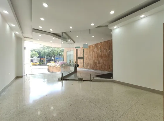 Local En Arriendo En La Playa. Cod A26675