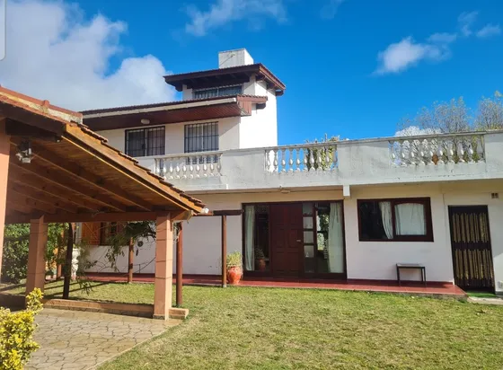 Oportunidad De 2 Casas En Block !!!