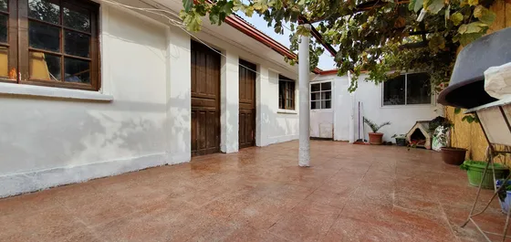 Oportunidad Casona Para Inversión 5d/2b/1e (69270)