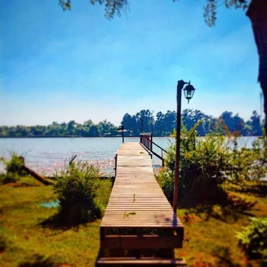 Casa / Cabaña En La Isla Para 2 Personas. Delta De Tigre
